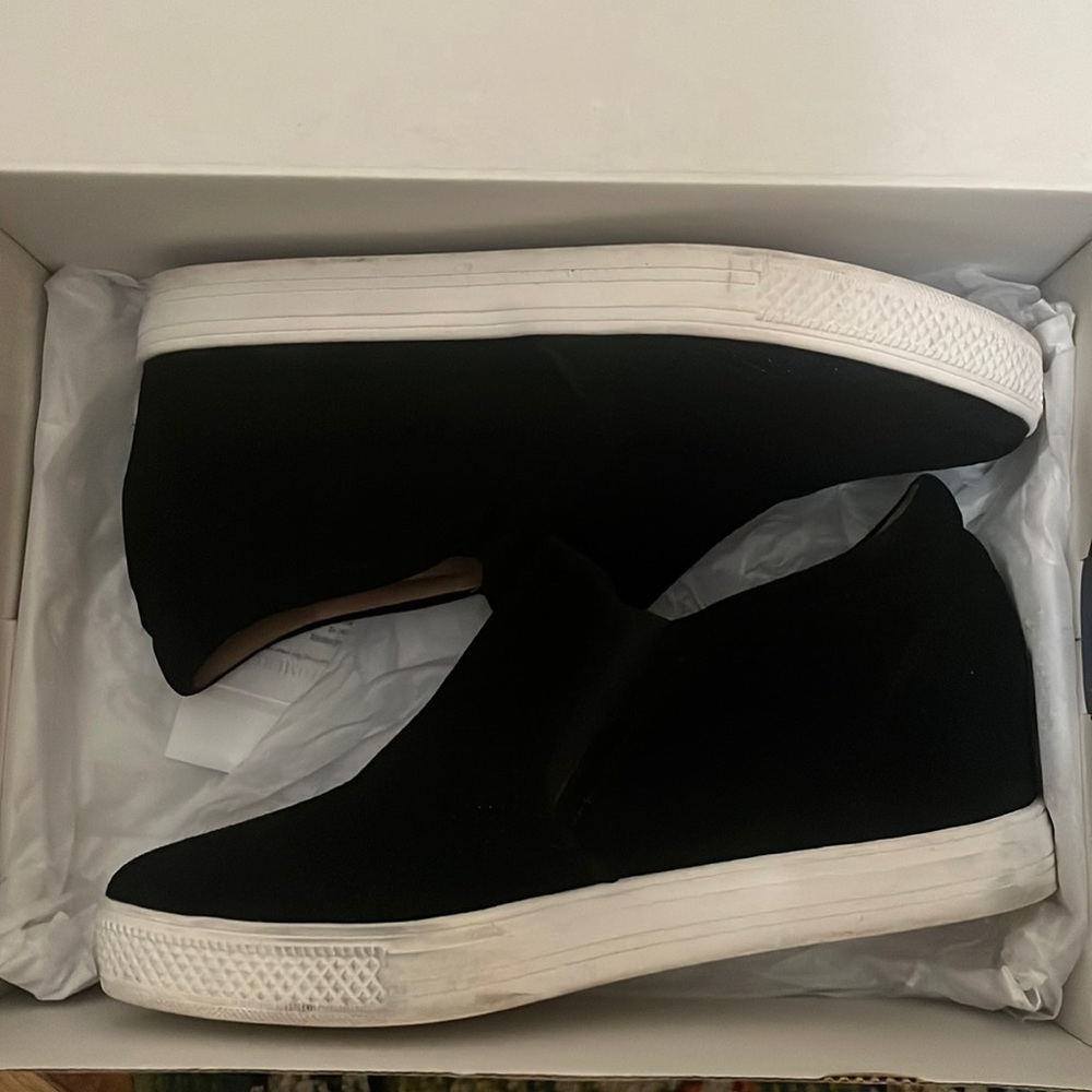 Caslon Allie Black Wedge Sneaker